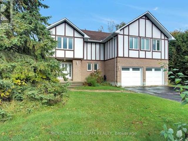 7089 Bush Drive, Ottawa, ON, K4P 1M8 house for sale | Listing ID X14096 | Royal LePage