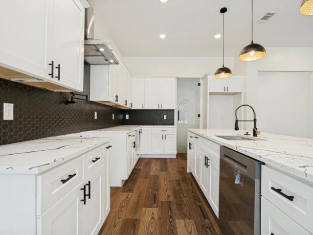 7082 Cedar Valley Drive