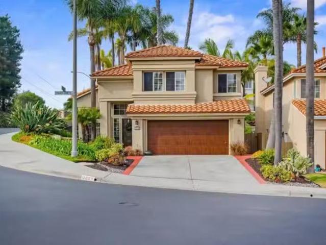 7083 ZUBARON LN, CARLSBAD, CA 92009