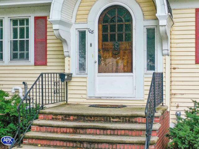 708 GARDEN Street