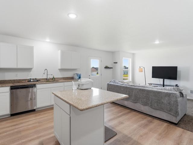708 E Maple Beach Drive