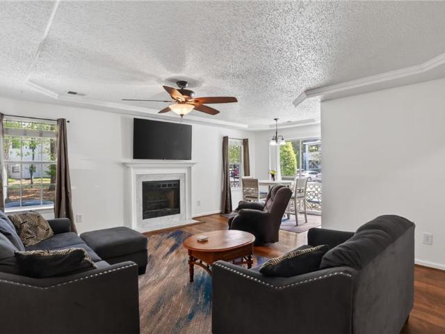 708 inlet quay # b