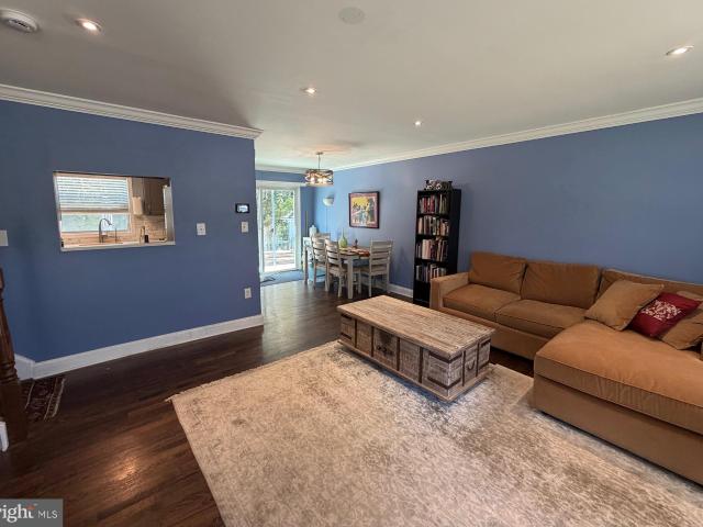 708 Iona Ter, Capitol Heights, MD 20743 | MLS #MDPG2204