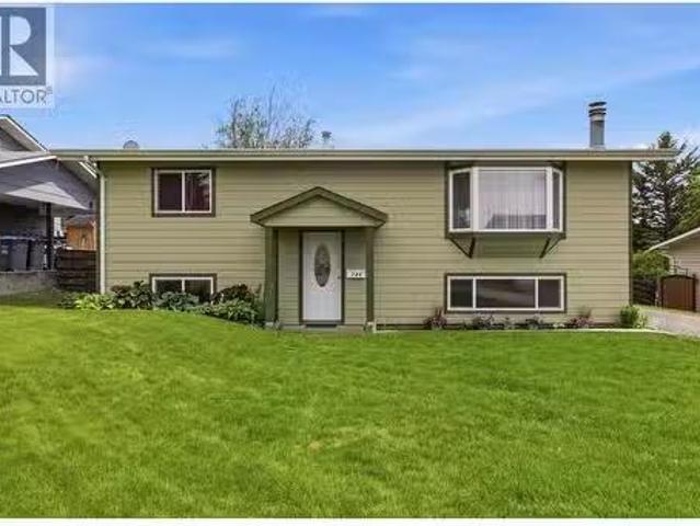 708 Smith Street, Williams Lake, BC, V2G 4A5 house for sale.