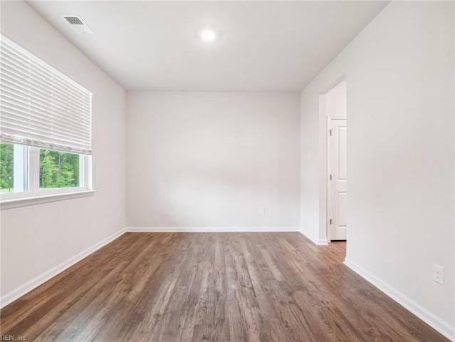 708 Sea Biscuit BLVD