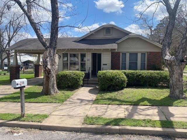 708 Prater St, Brownwood, TX 76801