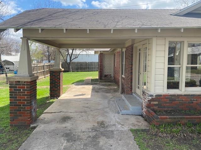 708 Prater Street
