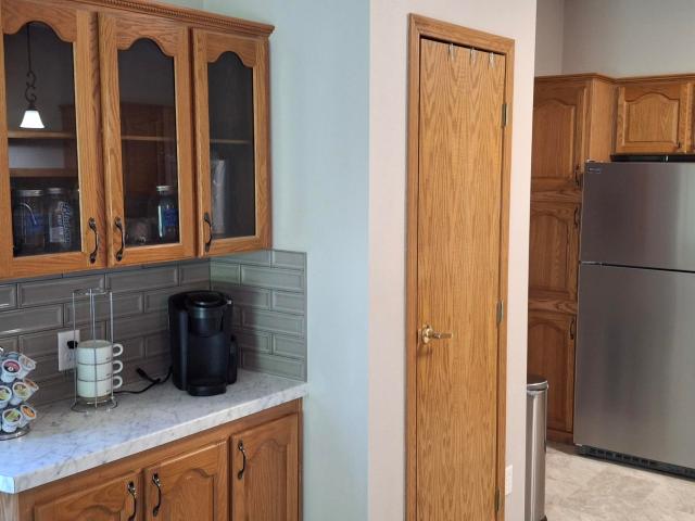 708 Riverview Ct