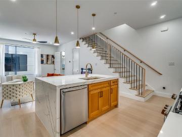 708 W Tenth Street # 103
