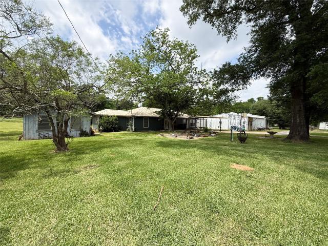 708 W Railroad