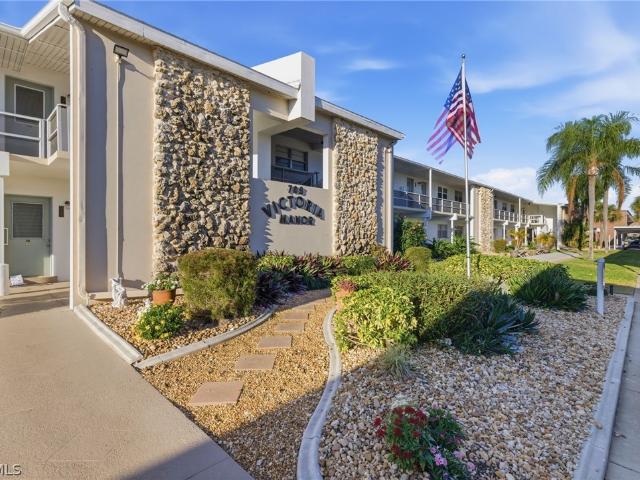 708 Victoria Dr, Unit 212, Cape Coral, FL 33904 | MLS #2026008