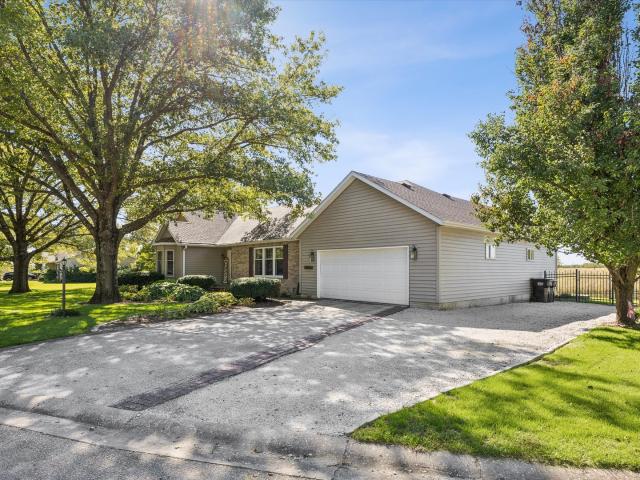 7095 Holdorf Drive