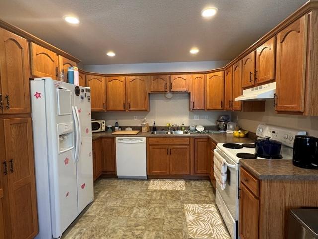 709/711 Wiles Lane