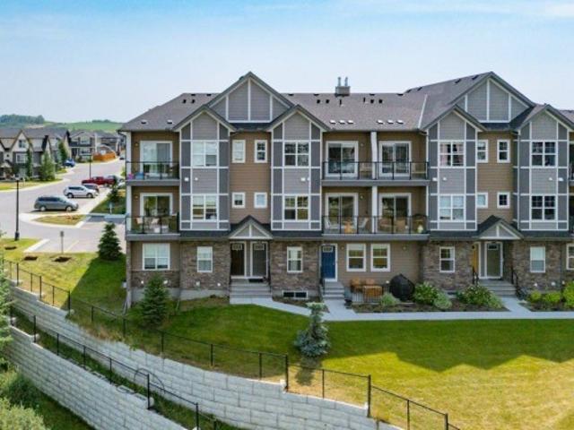 709 250 Fireside View, Cochrane, AB, T4C 2M2 townhouse for sale | Listing ID A2330 | Royal LePage