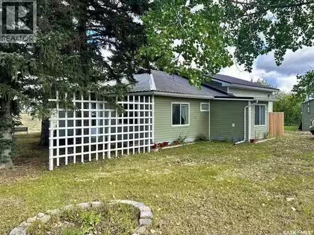 709 2Nd Street, Chamberlain, SK, S0G 0R0 house for sale Lis.