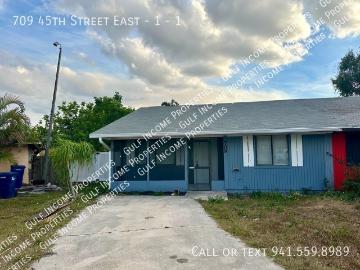 709 45th St E, 2 beds, 2 full baths