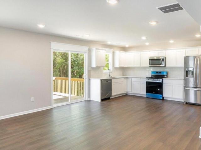 709 Fernway Road