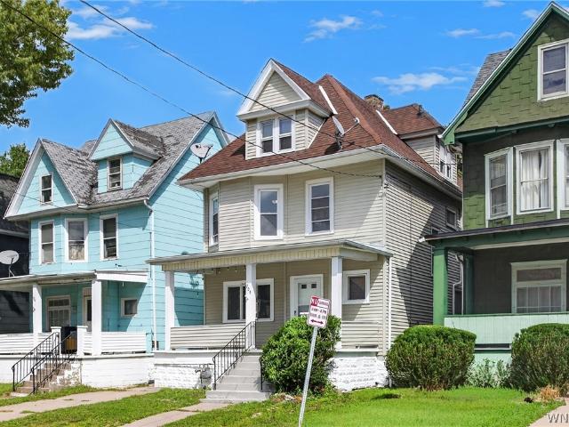 709 Hopkins Street