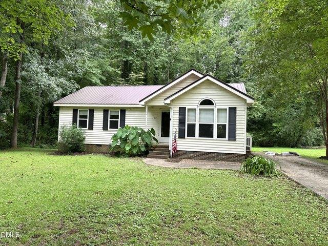 709 N Fir Ave, Siler City, NC 27344