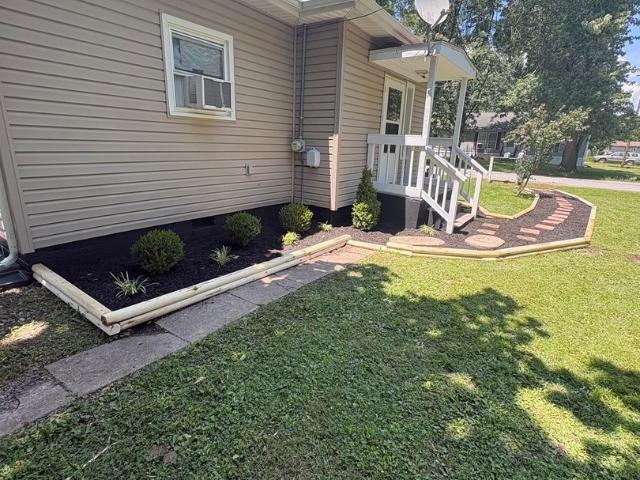 709 N Locust Street