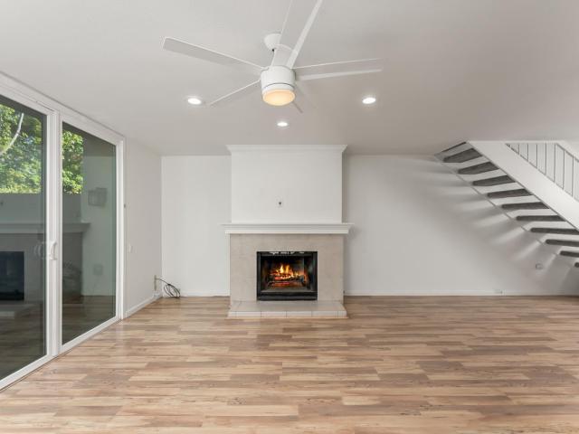709 Woodside Ln E, Unit 2, Sacramento, CA 95825 | MLS #226077