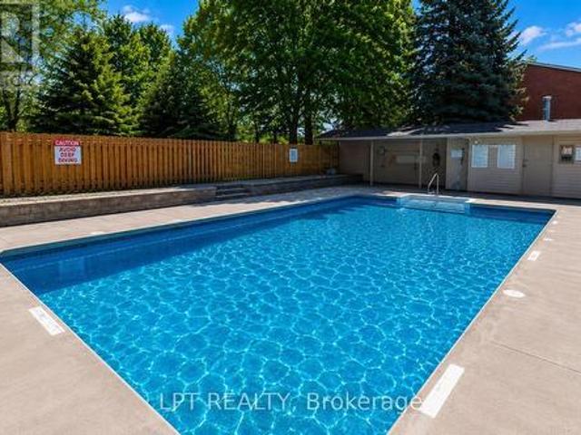 70 49 Rhonda Road, Guelph, ON, N1H 7A4 townhouse for sale | Listing ID X13665 | Royal LePage