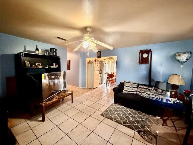 70 72 Phillip Court