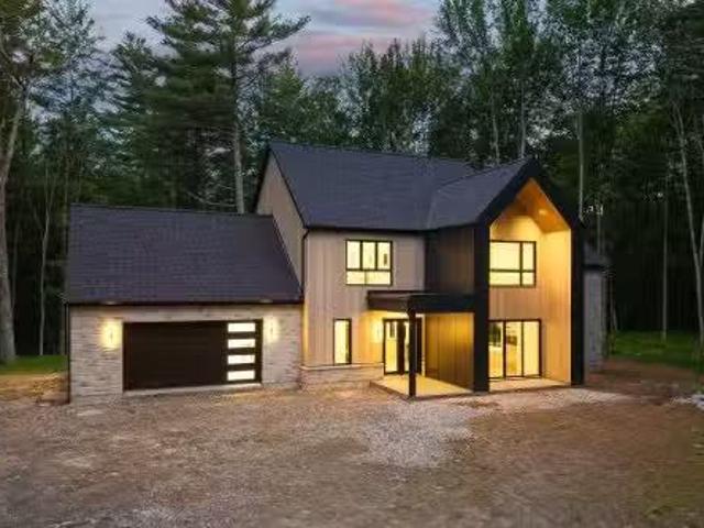 70 2100 Ch. De Georgeville, Magog, QC, J1X 7V6 Luxury House.