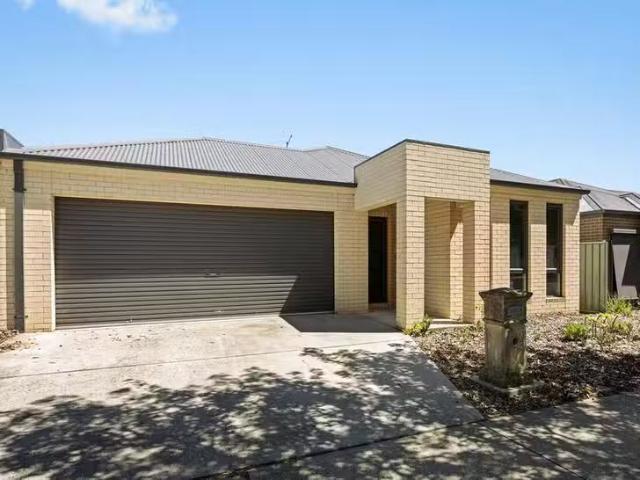 70 Victoria Cross Parade, Wodonga, VIC 3690