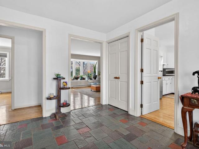 70 Waverly Avenue