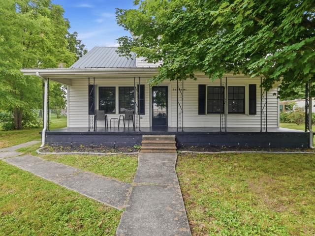 70 Yvonne Ave