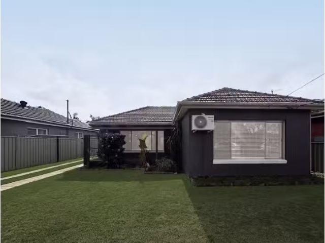 70 Alma Road, Padstow House for rent Listed by Amie Grech of.