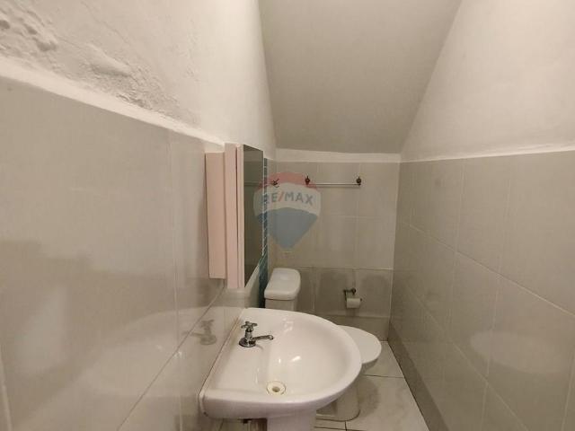 70 Área Útil Sobrado Alugar, 2 Dormitórios localizado em Rua Santos Dumont, 193, Centro, Caraguatatuba, São Paulo, 11660290 | Brasil