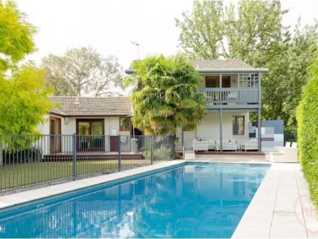 70 Atherton Street, Downer House for rent Listed by Rahira Hu.