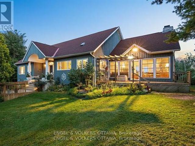 70 Belmonte Lane, Rideau Lakes, ON, K0E 1N0 house for sale | Listing ID X13818 | Royal LePage