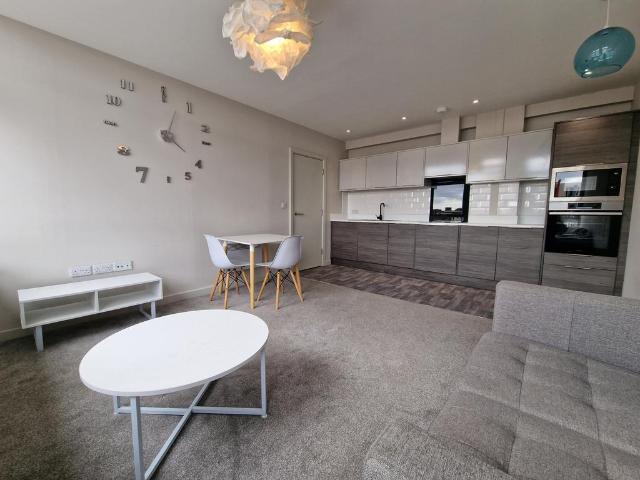 70 Bond Street, Hull, Yorkshire, HU1 1 bed apartment to rent £695 pcm £160 pw
