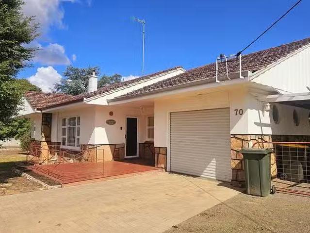 70 Blantyre Street, Katanning, WA 6317