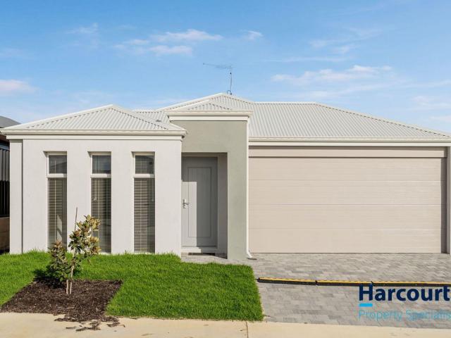 70 Cowaramup Loop, TWO ROCKS, WA 6037