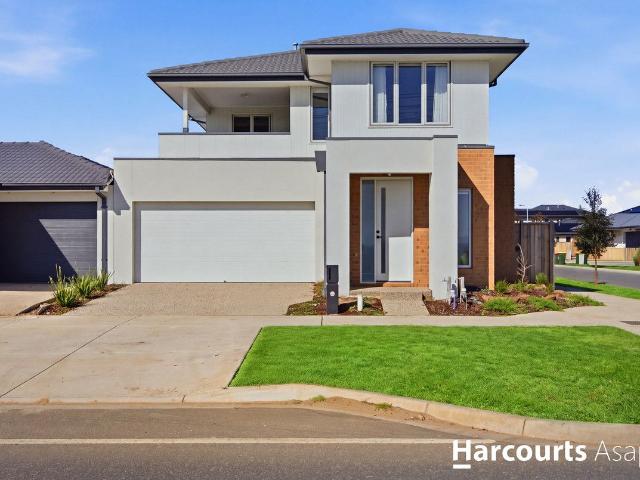 70 Clara Drive, Clyde North, VIC 3978