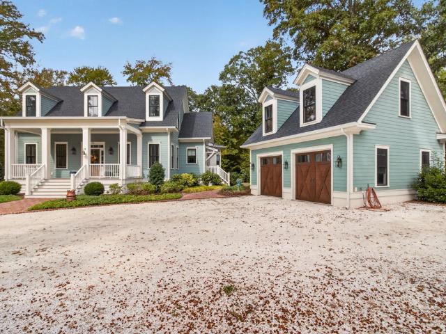 70 Creekside Ln