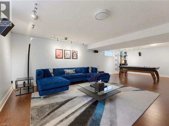 70 DEER RIDGE Crescent, Kitchener, Ontario, N2P2L2