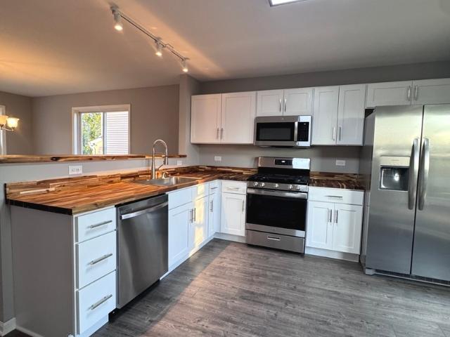 70 E Meadow Drive