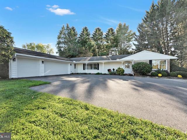 70 Foxcroft Drive