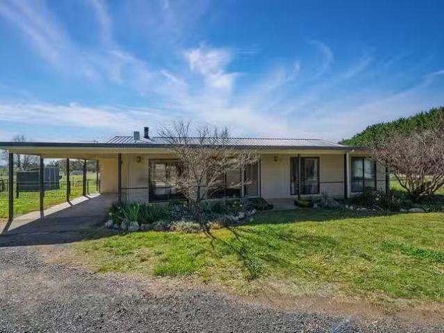 70 Lawson Road, Saumarez Ponds, NSW 2350