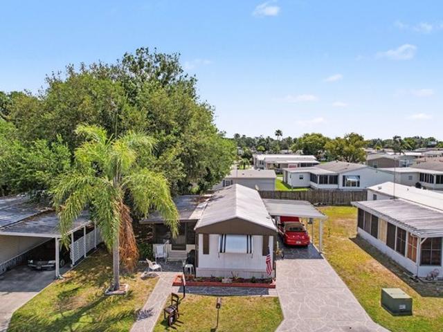 70 Los Palms Dr, Auburndale, FL 33823