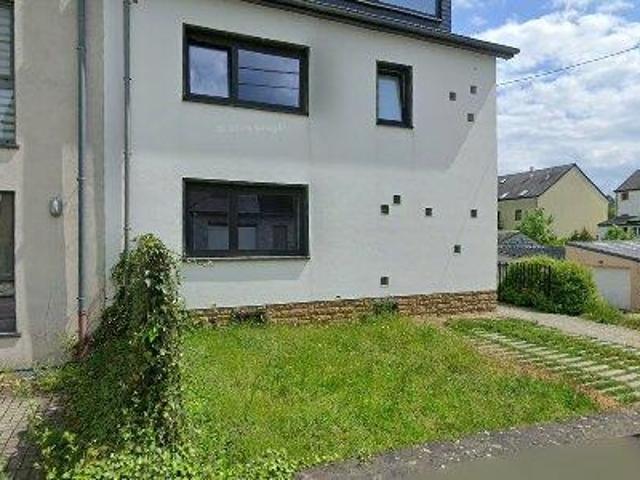 70 m2 apartment for rent in Aarlen