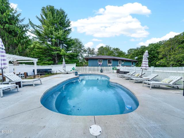 70 Meadowland Drive