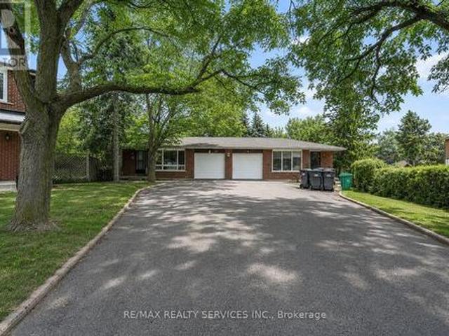 70 Montjoy Crescent, Brampton, ON, L6S 3E7 house for sale | Listing ID W13698 | Royal LePage
