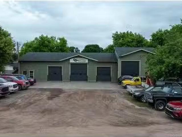 70 Park St, Susinteraction, NB, E4E 1V1 commercial for sale.
