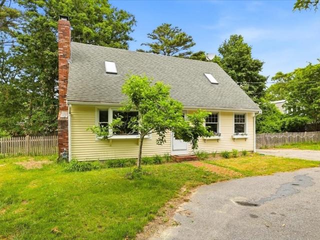 70 Quinaquisset Ave
